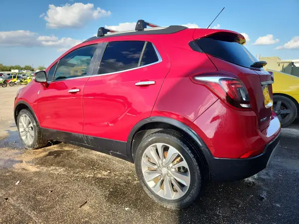 KL4CJASB3HB243083 2017 BUICK ENCORE - Image 2