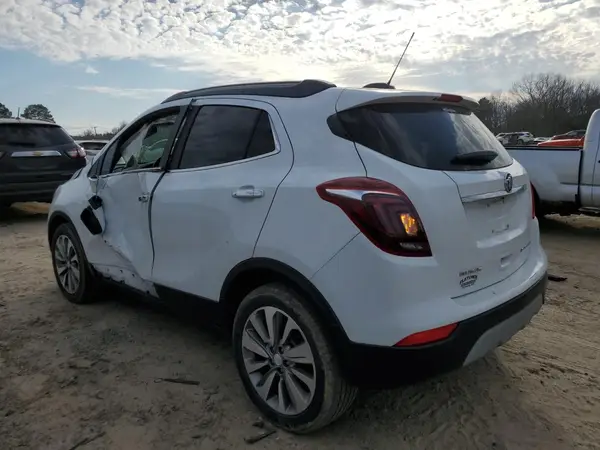 KL4CJASB3JB517615 2018 BUICK ENCORE - Image 2