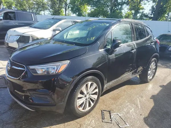 KL4CJASB3JB528386 2018 BUICK ENCORE - Image 1