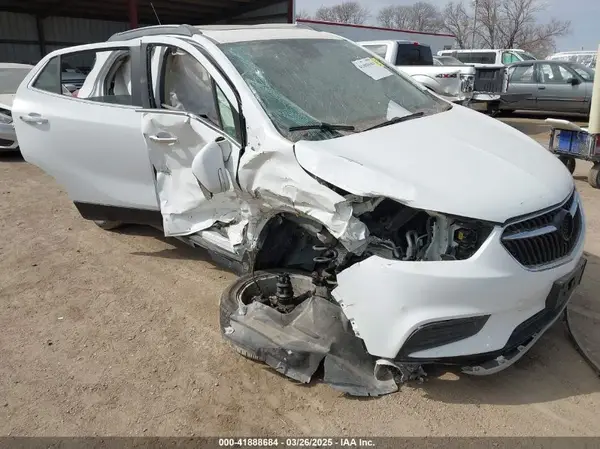 KL4CJASB3JB548931 2018 BUICK ENCORE - Image 1
