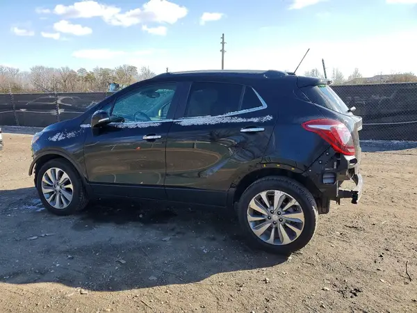 KL4CJASB3JB588605 2018 BUICK ENCORE - Image 2