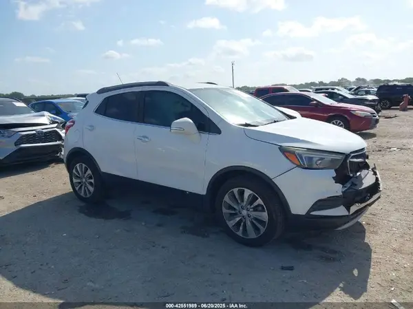 KL4CJASB3JB592587 2018 BUICK ENCORE - Image 1