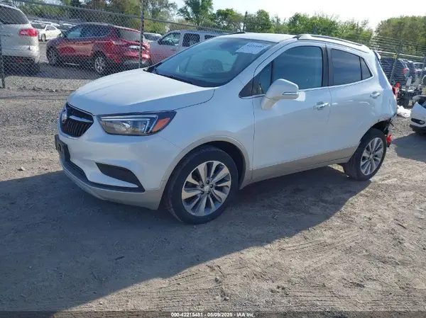KL4CJASB3JB630013 2018 BUICK ENCORE - Image 2