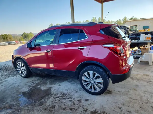 KL4CJASB3JB662427 2018 BUICK ENCORE - Image 2