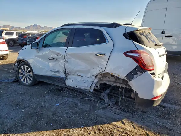 KL4CJASB3JB669796 2018 BUICK ENCORE - Image 2