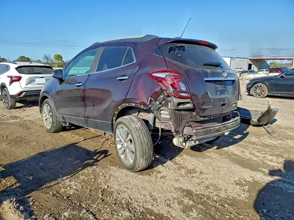 KL4CJASB3JB681382 2018 BUICK ENCORE - Image 2