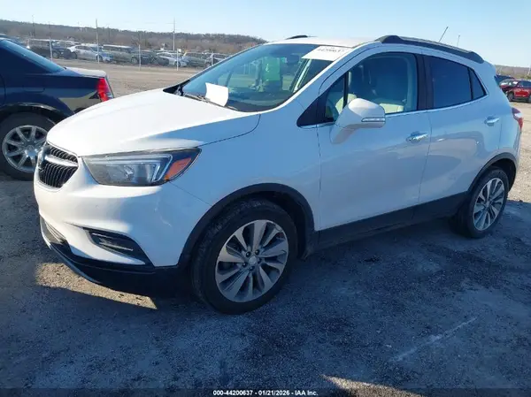 KL4CJASB3JB682385 2018 BUICK ENCORE - Image 2