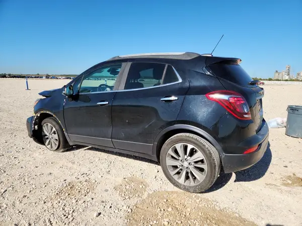 KL4CJASB3JB685738 2018 BUICK ENCORE - Image 2