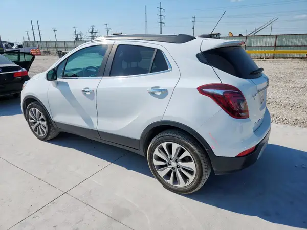 KL4CJASB3JB694455 2018 BUICK ENCORE - Image 2