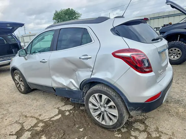 KL4CJASB3JB707141 2018 BUICK ENCORE - Image 2
