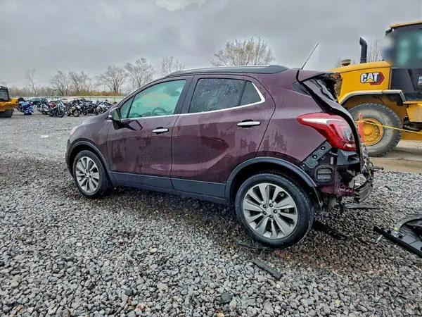 KL4CJASB3JB707270 2018 BUICK ENCORE - Image 2
