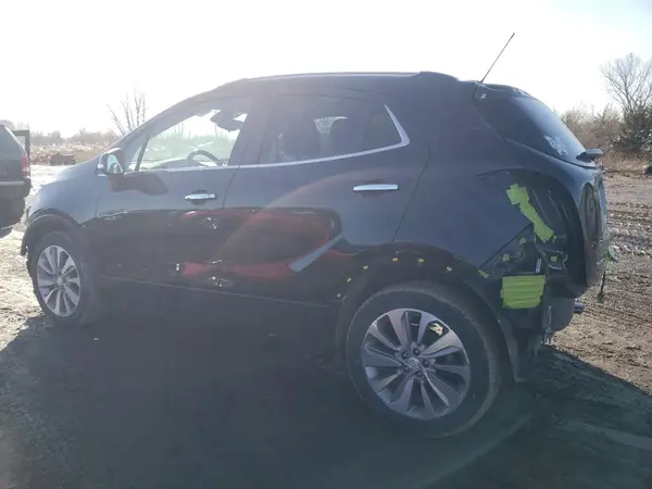 KL4CJASB3JB711447 2018 BUICK ENCORE - Image 2