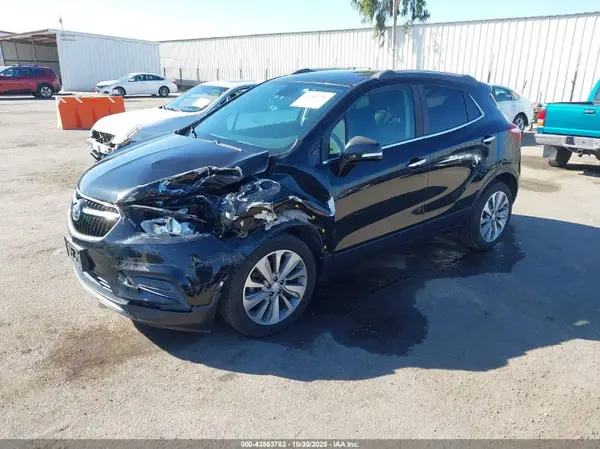 KL4CJASB3JB711660 2018 BUICK ENCORE - Image 2