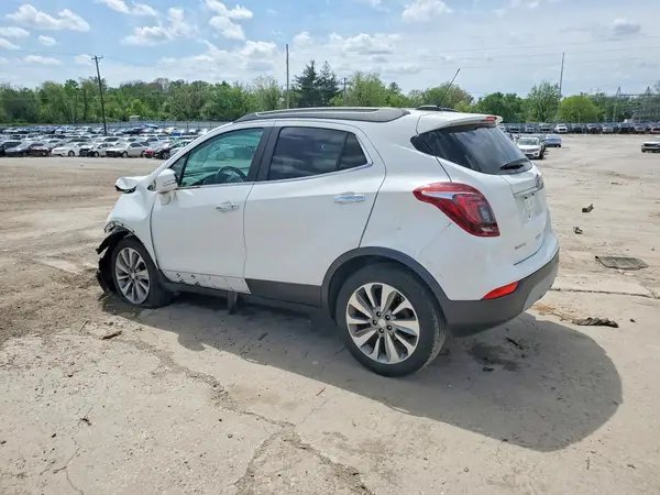 KL4CJASB3JB712811 2018 BUICK ENCORE - Image 2