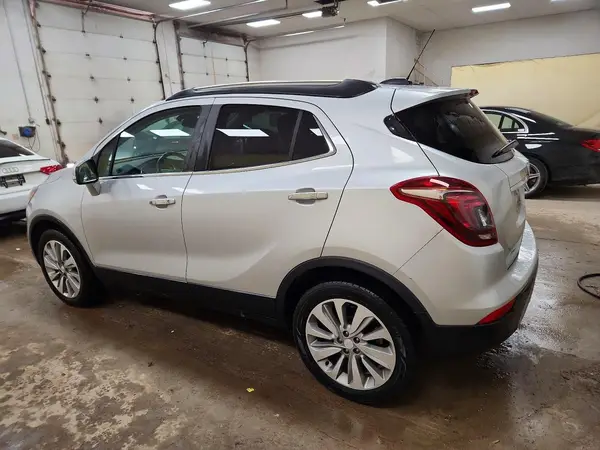 KL4CJASB3KB935609 2019 BUICK ENCORE - Image 2