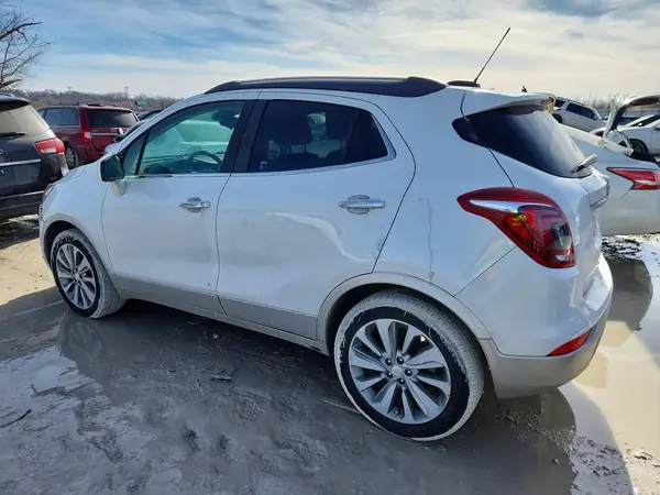 KL4CJASB3LB345783 2020 BUICK ENCORE - Image 2