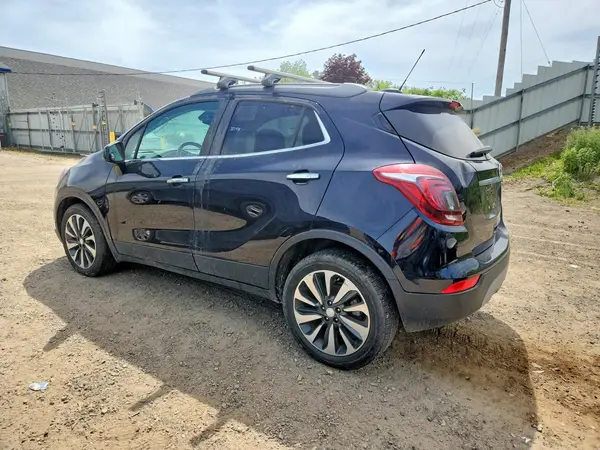KL4CJASB3MB332291 2021 BUICK ENCORE - Image 2
