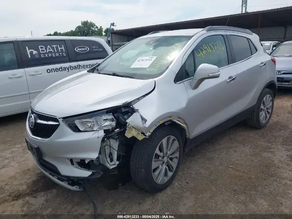 KL4CJASB4HB081612 2017 BUICK ENCORE - Image 2