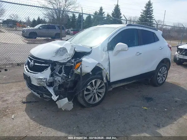 KL4CJASB4HB122868 2017 BUICK ENCORE - Image 2