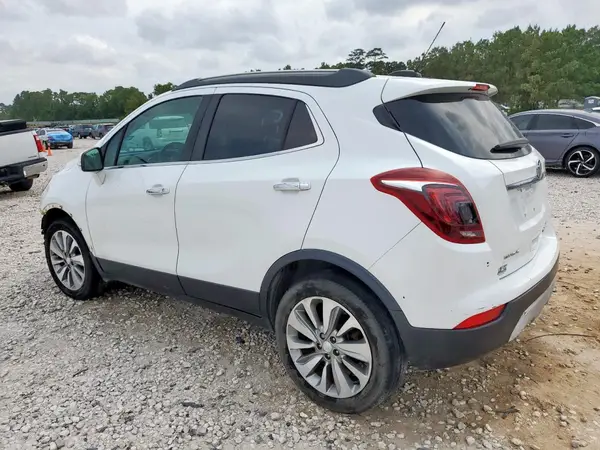KL4CJASB4HB184125 2017 BUICK ENCORE - Image 2