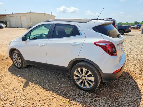 KL4CJASB4JB505960 2018 BUICK ENCORE - Image 2