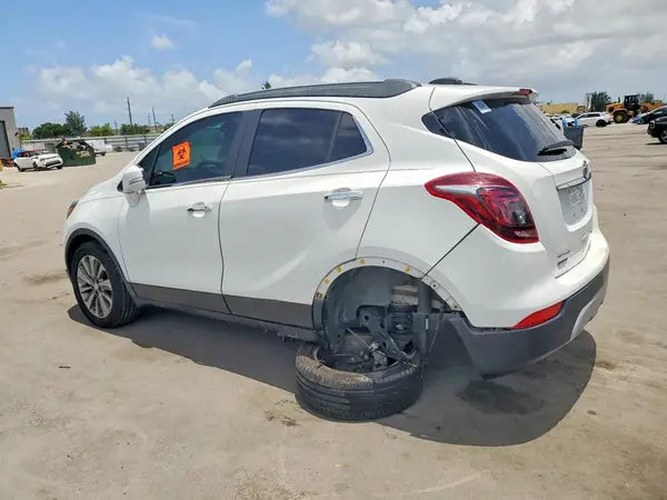 KL4CJASB4JB516389 2018 BUICK ENCORE - Image 2