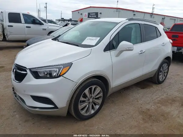 KL4CJASB4JB528235 2018 BUICK ENCORE - Image 2