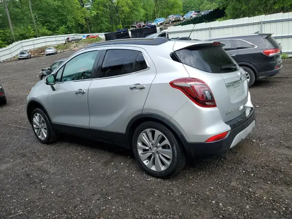 KL4CJASB4JB583090 2018 BUICK ENCORE - Image 2