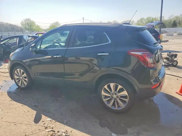 KL4CJASB4JB586748 2018 BUICK ENCORE - Image 2