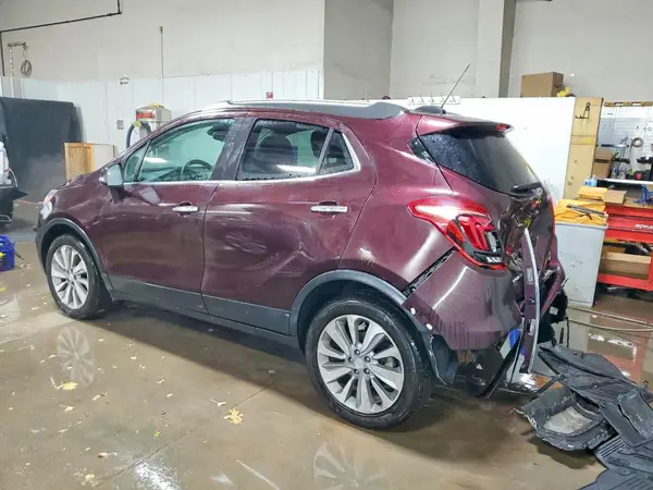 KL4CJASB4JB595725 2018 BUICK ENCORE - Image 2