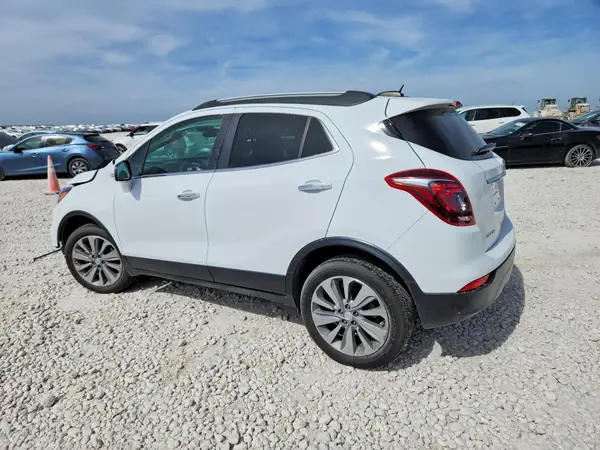 KL4CJASB4JB612961 2018 BUICK ENCORE - Image 2