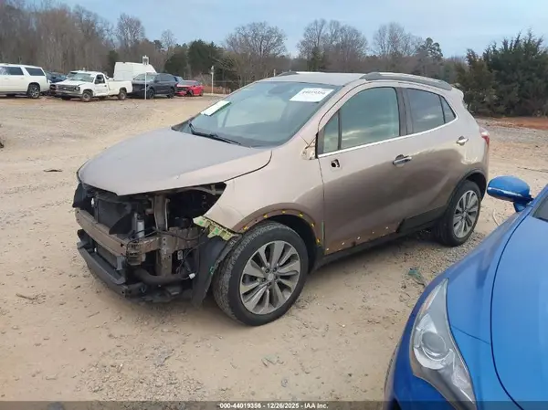 KL4CJASB4JB669774 2018 BUICK ENCORE - Image 2