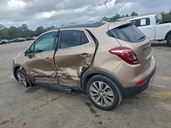 KL4CJASB4JB694318 2018 BUICK ENCORE - Image 2