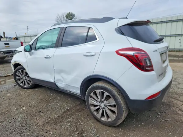 KL4CJASB4JB696098 2018 BUICK ENCORE - Image 2