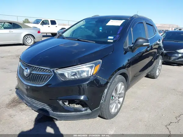KL4CJASB4JB705477 2018 BUICK ENCORE - Image 2