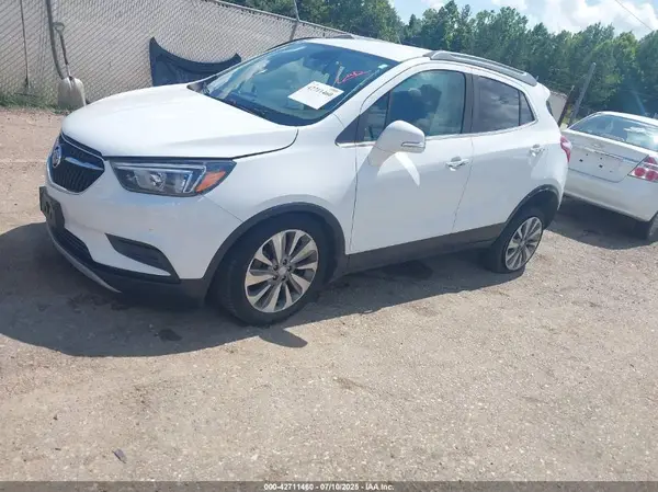 KL4CJASB4JB719735 2018 BUICK ENCORE - Image 2