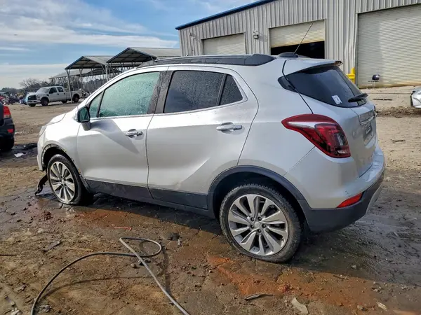 KL4CJASB4KB784716 2019 BUICK ENCORE - Image 2