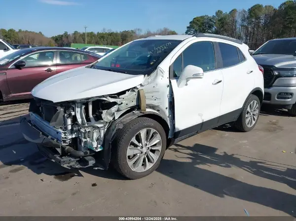 KL4CJASB4KB805998 2019 BUICK ENCORE - Image 2