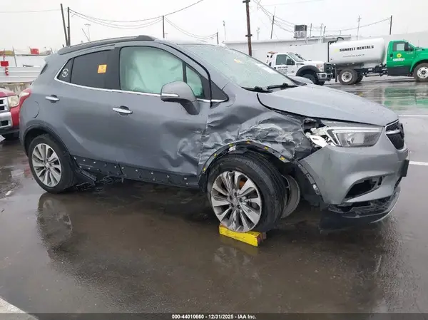 KL4CJASB4KB878918 2019 BUICK ENCORE - Image 1