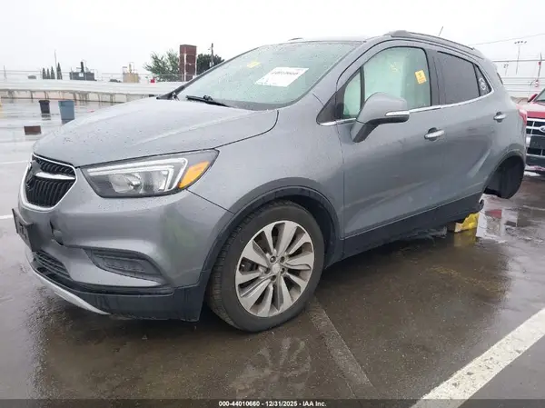 KL4CJASB4KB878918 2019 BUICK ENCORE - Image 2