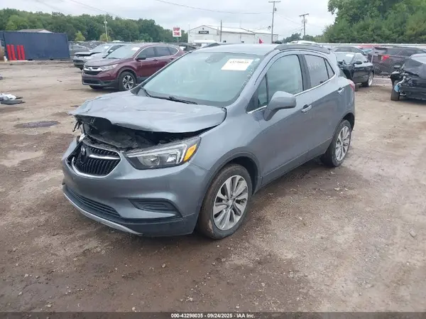 KL4CJASB4LB041412 2020 BUICK ENCORE - Image 2