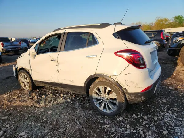 KL4CJASB5HB019619 2017 BUICK ENCORE - Image 2