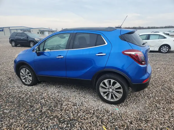 KL4CJASB5HB030135 2017 BUICK ENCORE - Image 2
