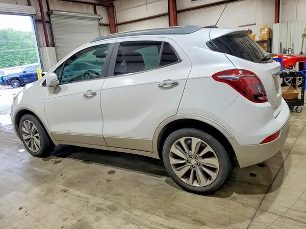 KL4CJASB5HB078525 2017 BUICK ENCORE - Image 2