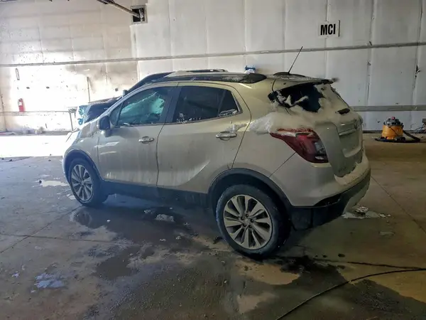 KL4CJASB5JB549367 2018 BUICK ENCORE - Image 2