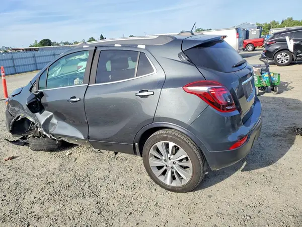 KL4CJASB5JB552589 2018 BUICK ENCORE - Image 2