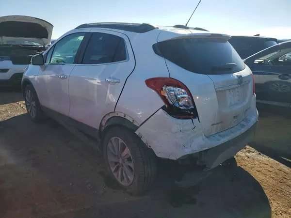 KL4CJASB5JB559669 2018 BUICK ENCORE - Image 2