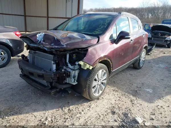 KL4CJASB5JB565360 2018 BUICK ENCORE - Image 2