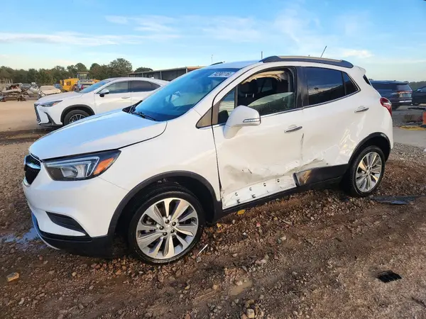 KL4CJASB5JB566878 2018 BUICK ENCORE - Image 1
