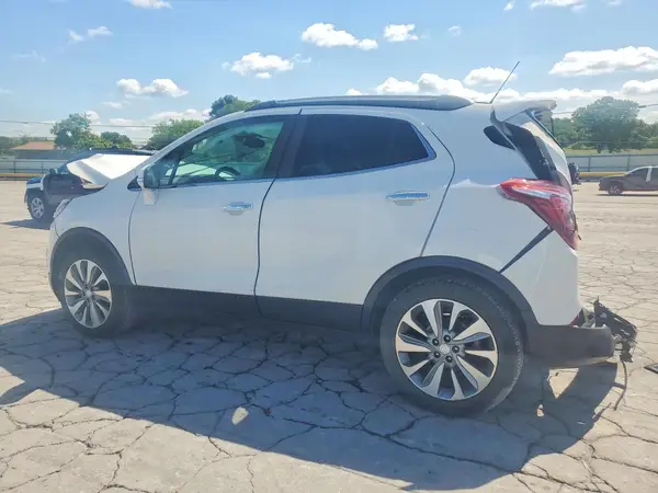 KL4CJASB5JB571594 2018 BUICK ENCORE - Image 2
